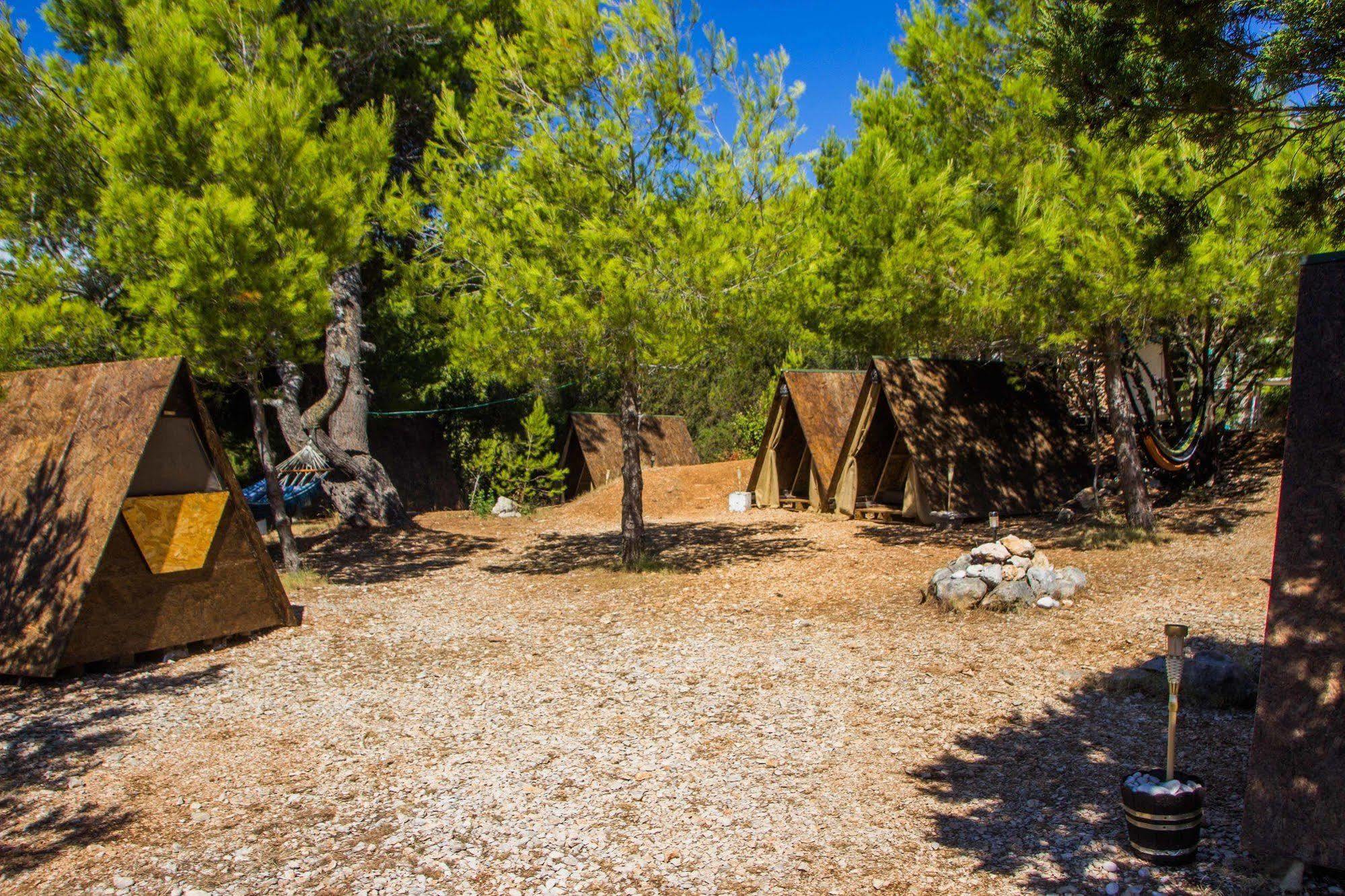 Cast Away - Eco Resort Zavala Exterior foto